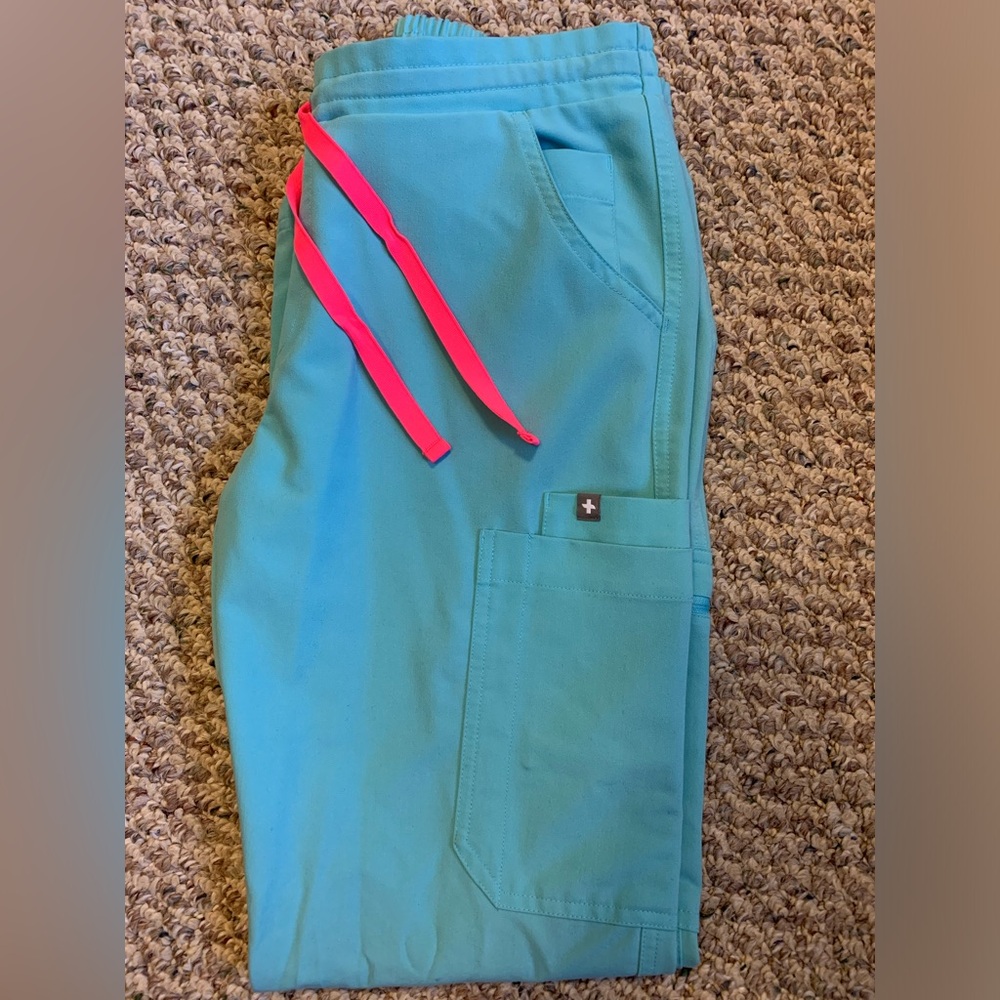 Figs scrub set neon blue